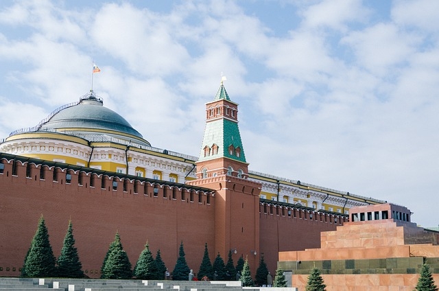 Moskova'ya en büyük insansız hava aracı saldırısı engellendi