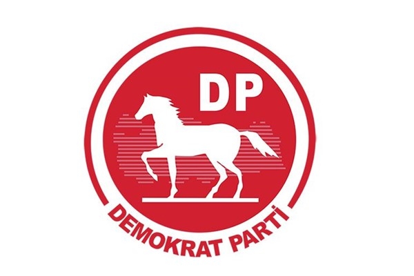 DP Genel Başkanı Uysal, Celal Bayar'ın mezarını ziyaret etti