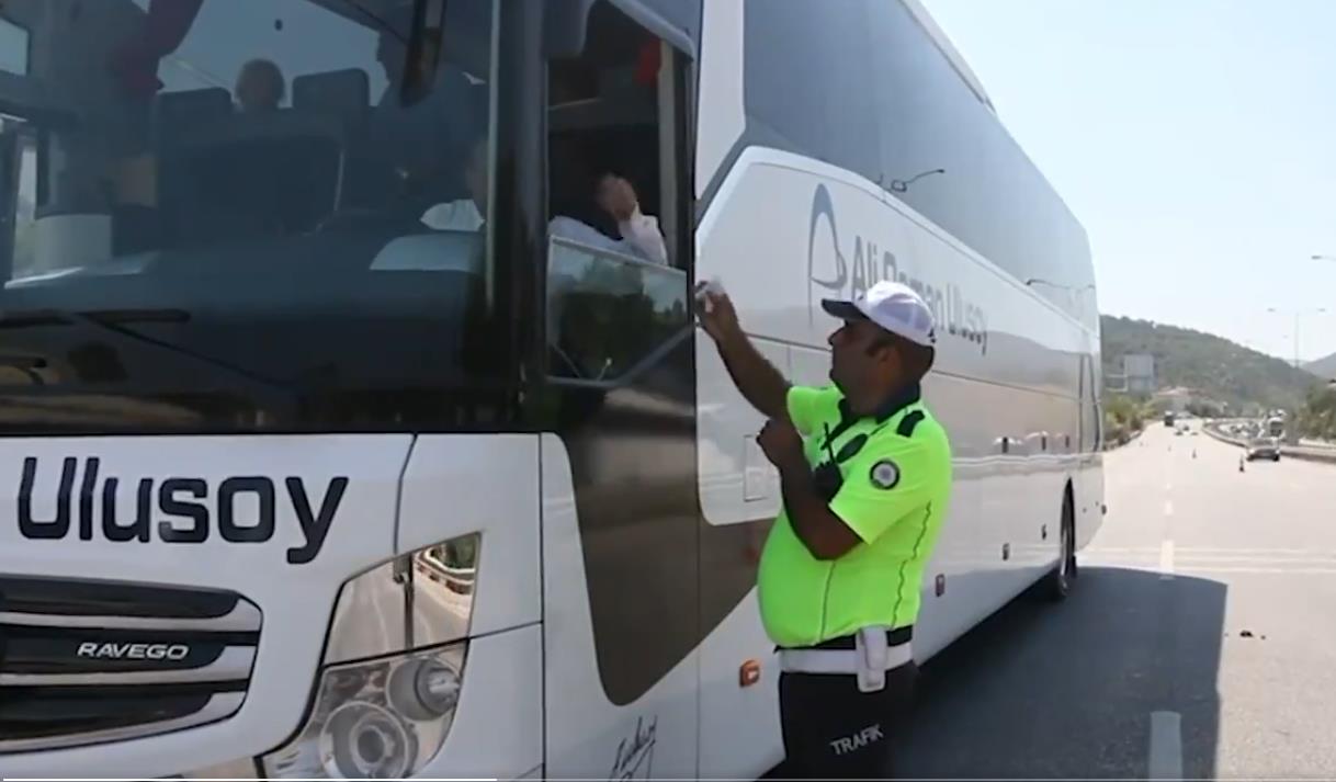 Trafikte Denetimler Artıyor: 15-22 Ağustos 2024 Tarihleri Arasında 2 Milyon Araç Denetlendi