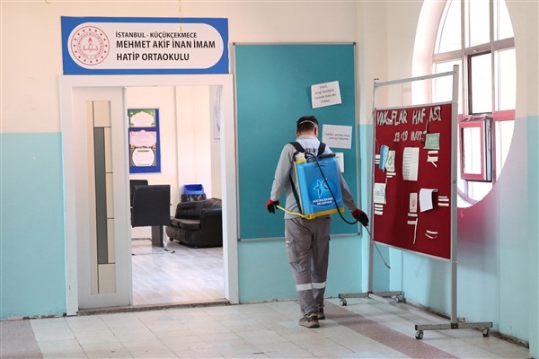 Küçükçekmece Belediyesi’nden eğitime destek