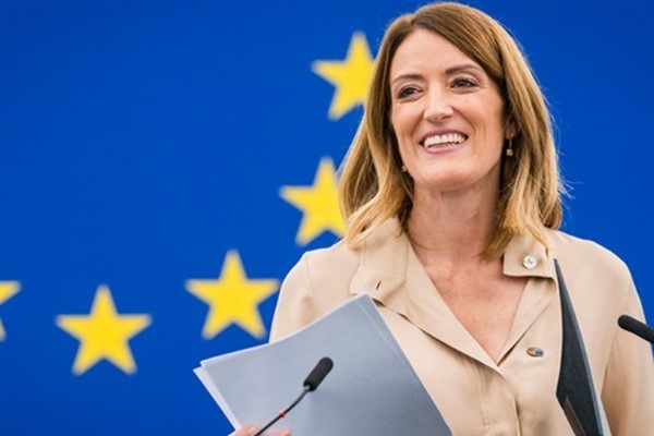Avrupa Parlamento Başkanı Metsola, Ulusal Meclis Başkanı Pivet'i tebrik etti