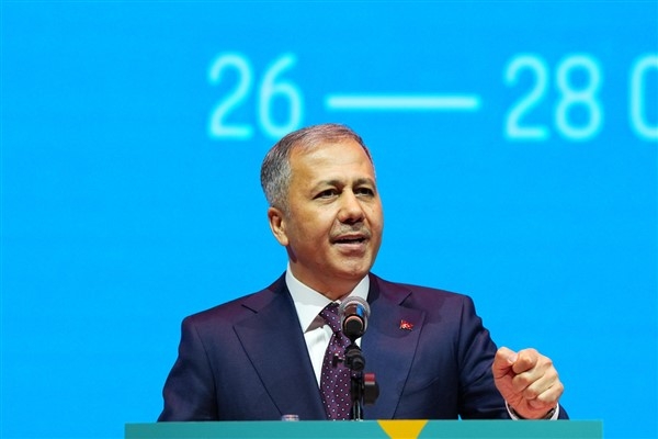 Bakan Yerlikaya: FETÖ'ye yönelik operasyonlarımız kararlılıkla devam edecek