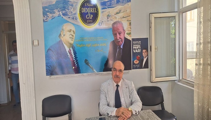 Demokrasi Kahramanı Adnan Menderes Dualarla Anılıyor
