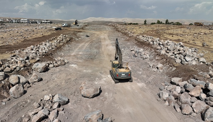 Dağeteğinde Yeni Yol Çalışmaları Hızla Devam Ediyor