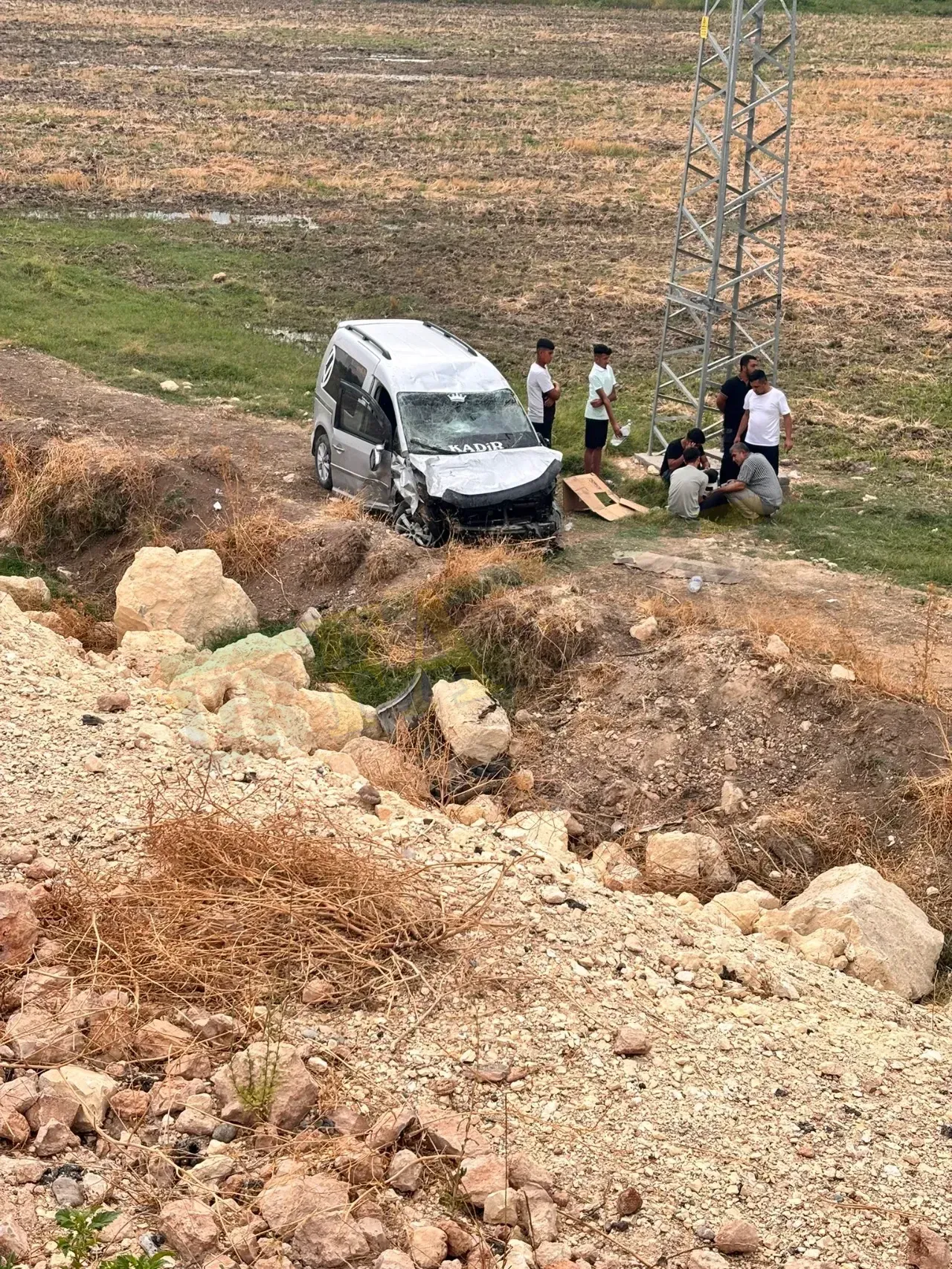 Suruç'ta Feci Kaza: Otomobil Şarampole Uçtu