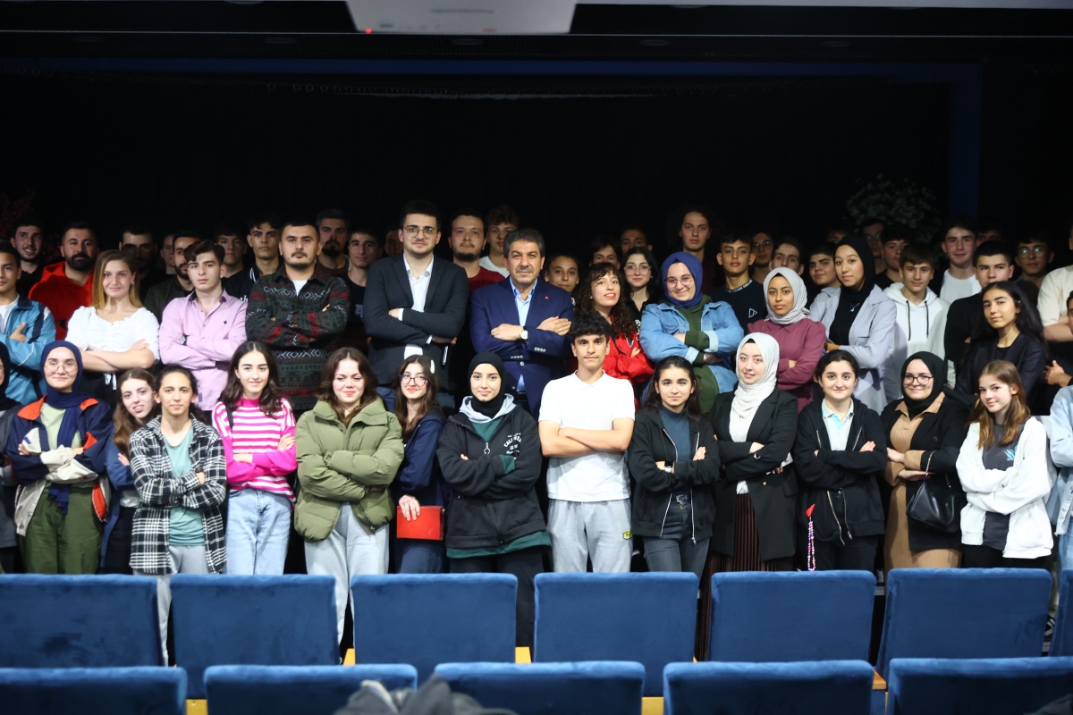 Esenler Belediyesinden &Prime;Eğitim Destek Paketi&Prime;