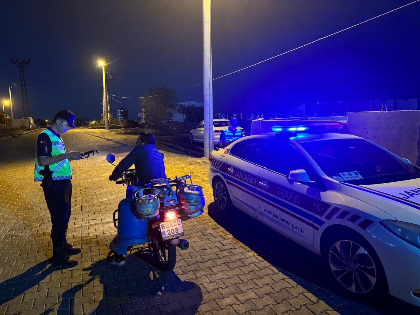 Şanlıurfa’da Kask Denetimleri Sıkılaşıyor: Ceza Yağacak!