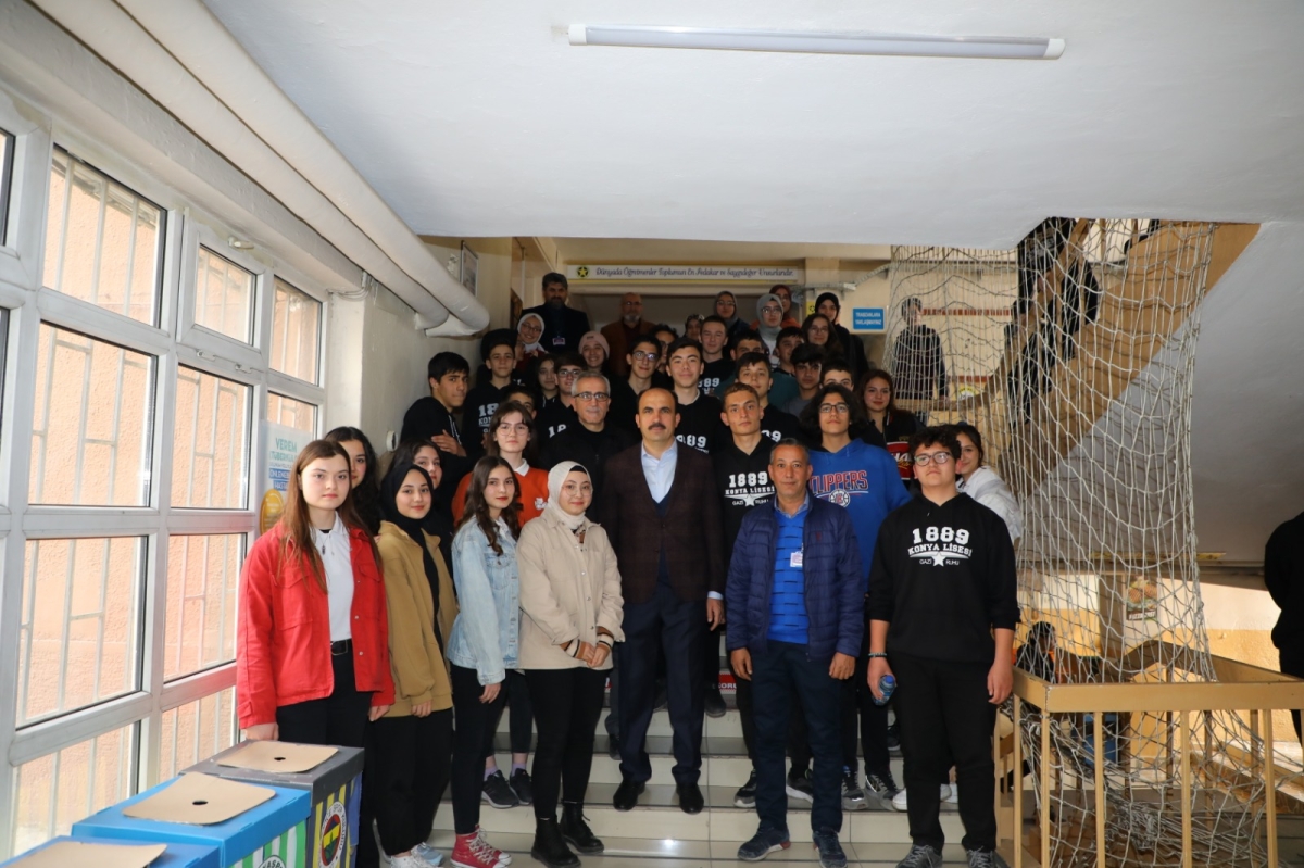 Başkan Altay'dan 12'nci sınıf öğrencilerine nakdi destek