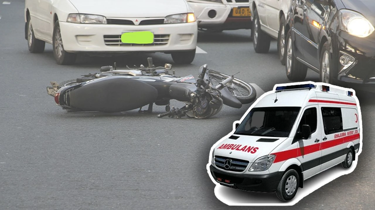 Şanlıurfa’da Otomobil ile Motosiklet Çarpıştı: 1'i Ağır, 2 Yaralı