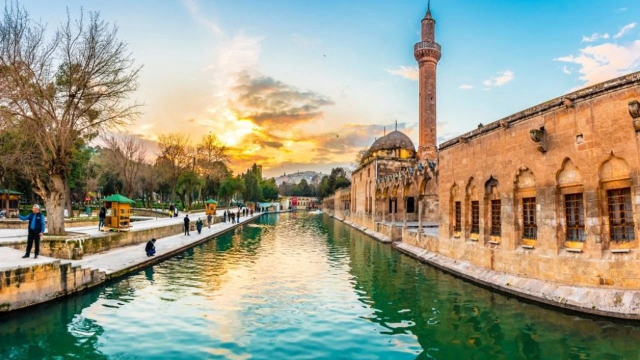Tarihi ve Kültürel Zenginlikleriyle Şanlıurfa                  