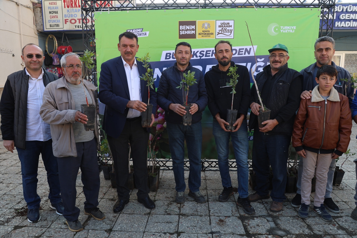 Başkan Altay: Antep fıstığı fidanı desteğinde bulunduk