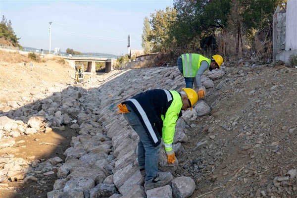 Yarımada dereleri ıslah ediliyor