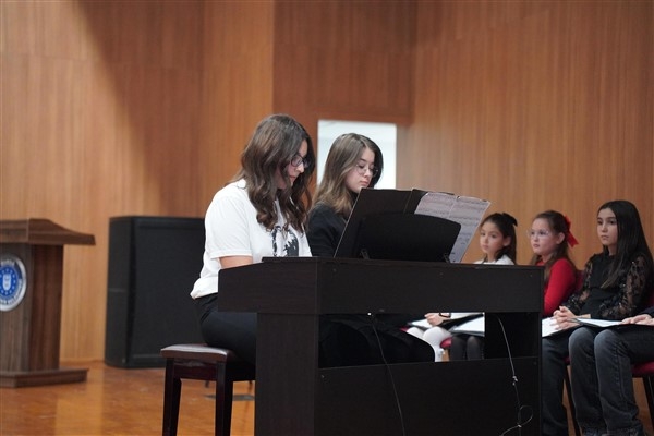Orhangazi'de piyano kursu öğrencileri resital verdi
