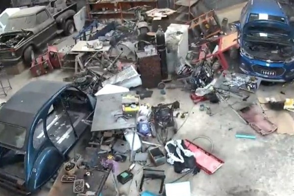 Pasifik'te 7.3 büyüklüğünde deprem, tsunami uyarısı yapıldı