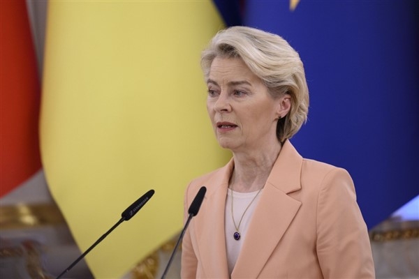 AB Komisyonu Başkanı Leyen: Yapay zeka yarışı daha yeni başlıyor