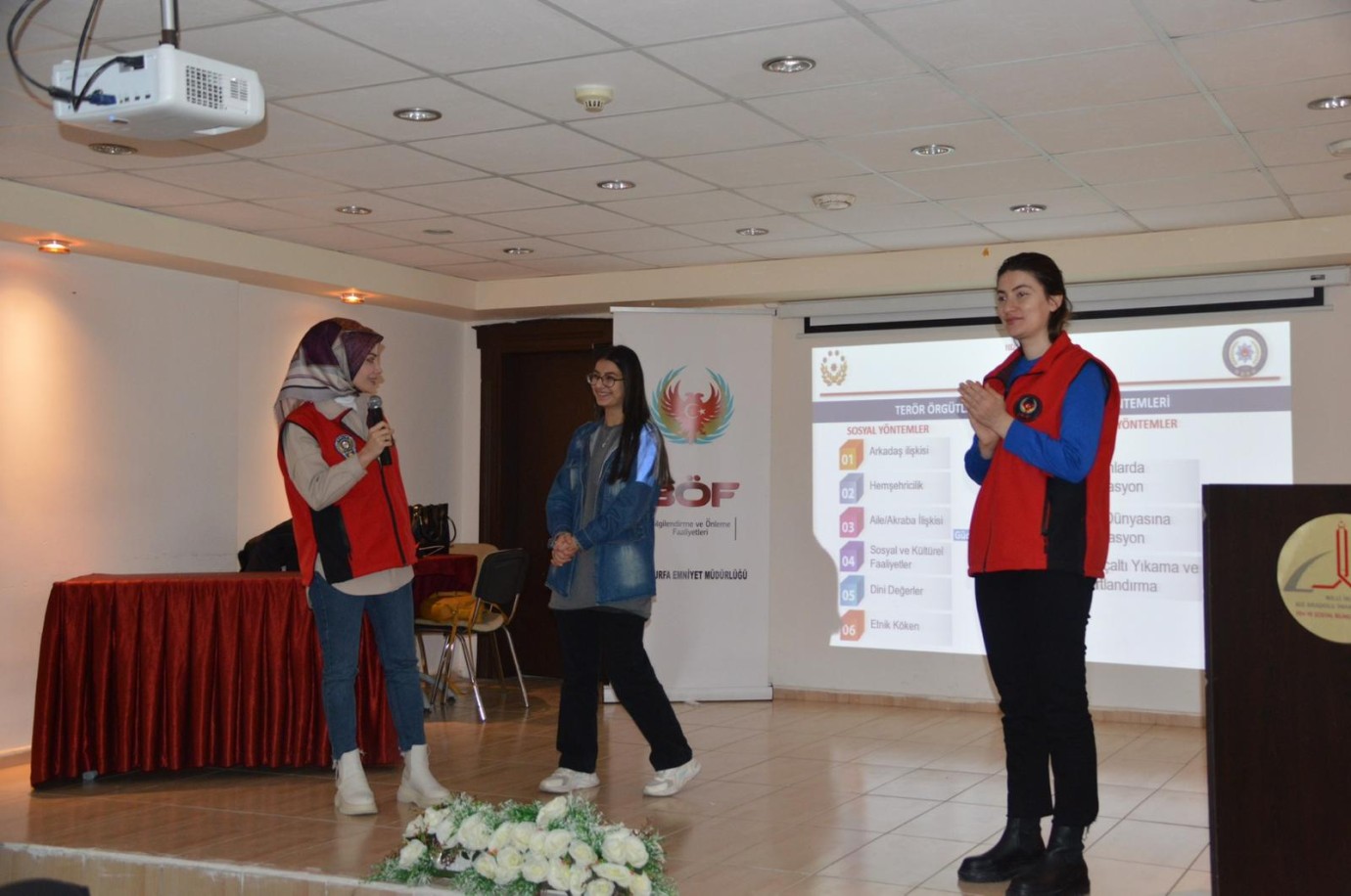 Şanlıurfa Emniyetinden Öğrencilere Terörle Mücadele Eğitimi