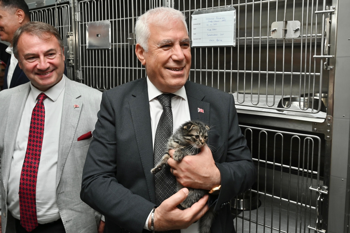 Bozbey: Ekonomik krizi hafifletecek sosyal projelerle Bursa'mıza hizmet edeceğiz