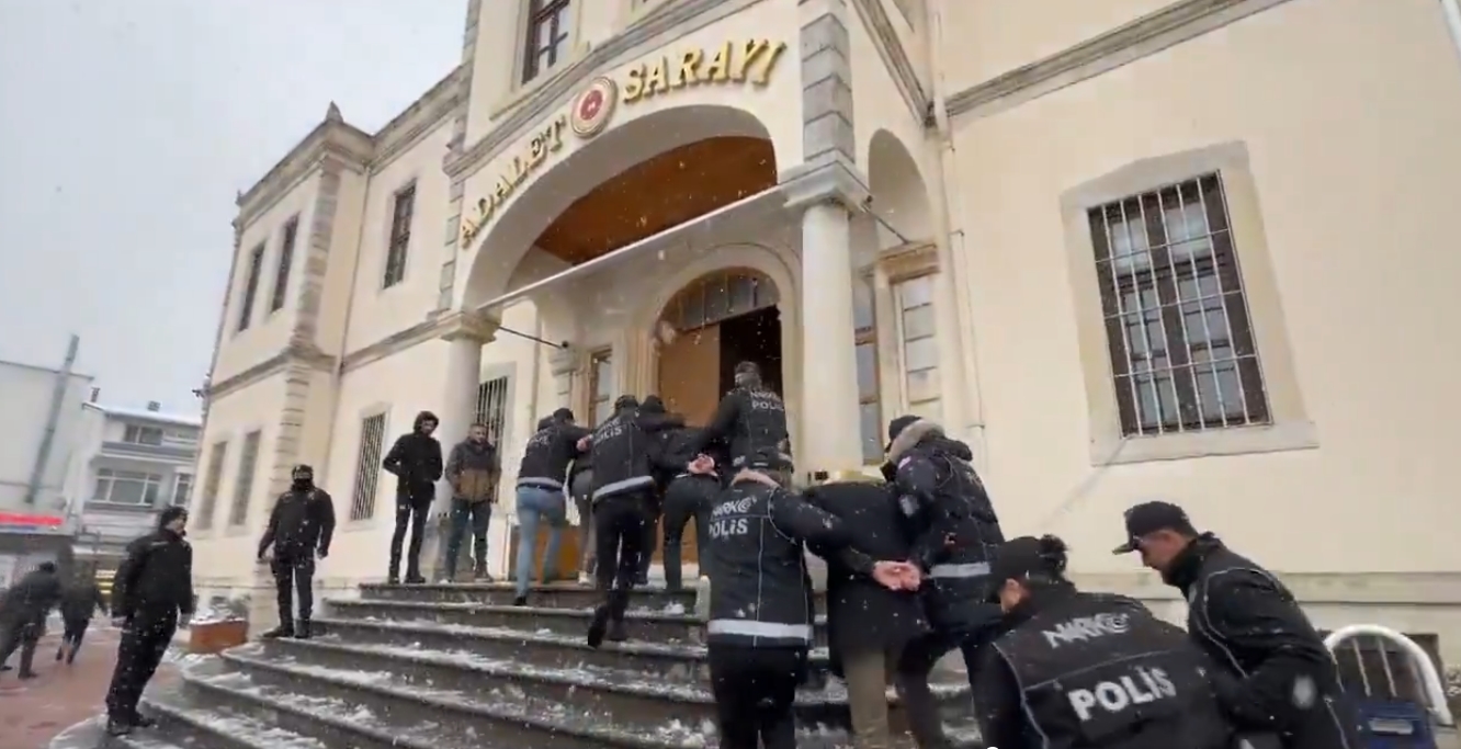 8 İlde Suç Örgütlerine Büyük Darbe: 63 Şüpheli Yakalandı!