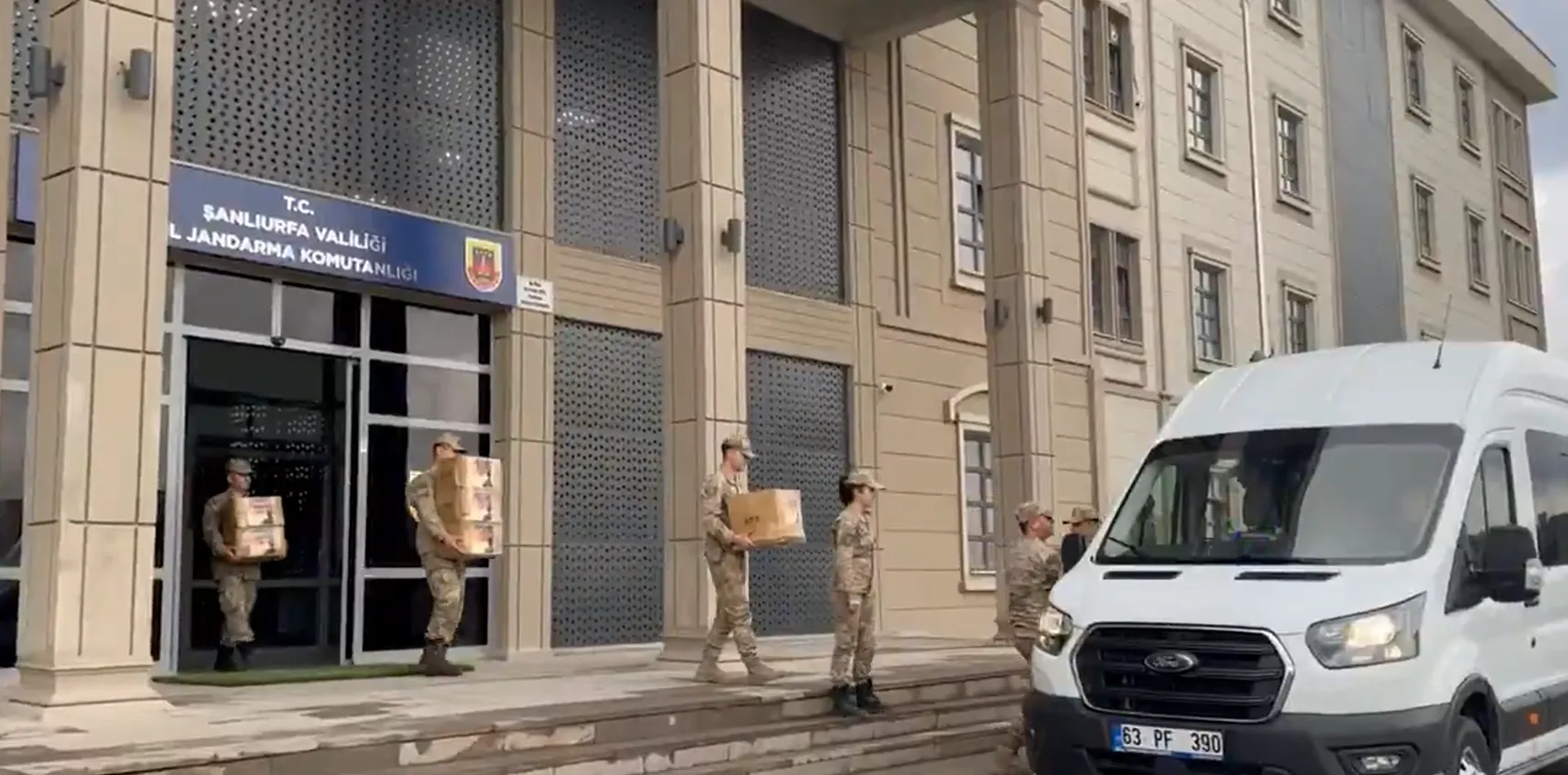 Aydınlı Öğrencilerden Kahraman Komandolara Anlamlı Destek