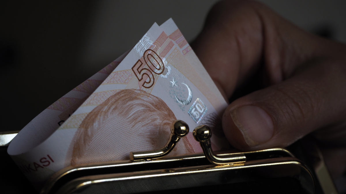Emekli maaşları yeniden hesaplanacak: Bu kişilerin emekli aylığına ek zam geliyor