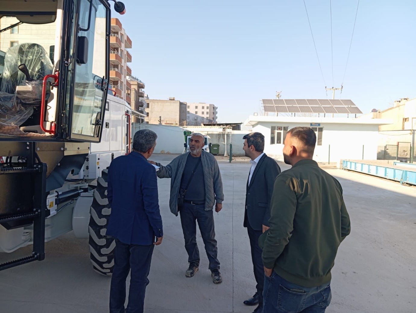 Suruç Belediyesi’nden Örnek Tasarruf Hamlesi: Artık Kendi Greyderimiz Var!