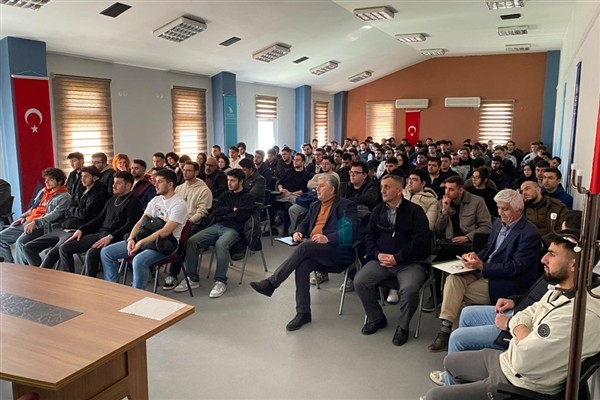 Düzce'de üniversite öğrencilerine &Prime;Kaynak Eğitimi&Prime; semineri verildi