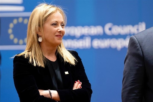 Meloni: Mafyalar, demokrasimize karşı açık bir düşmandır