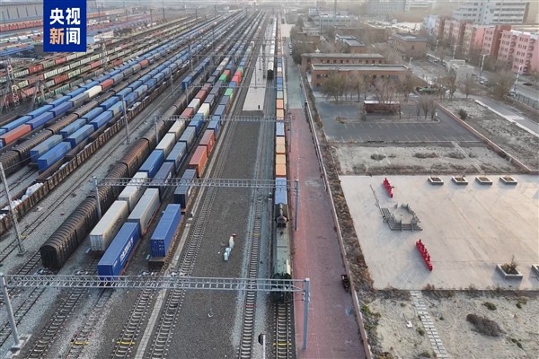 Xinjiang’da Çin-Avrupa yük tren seferlerinin sayısı 90 bini buldu