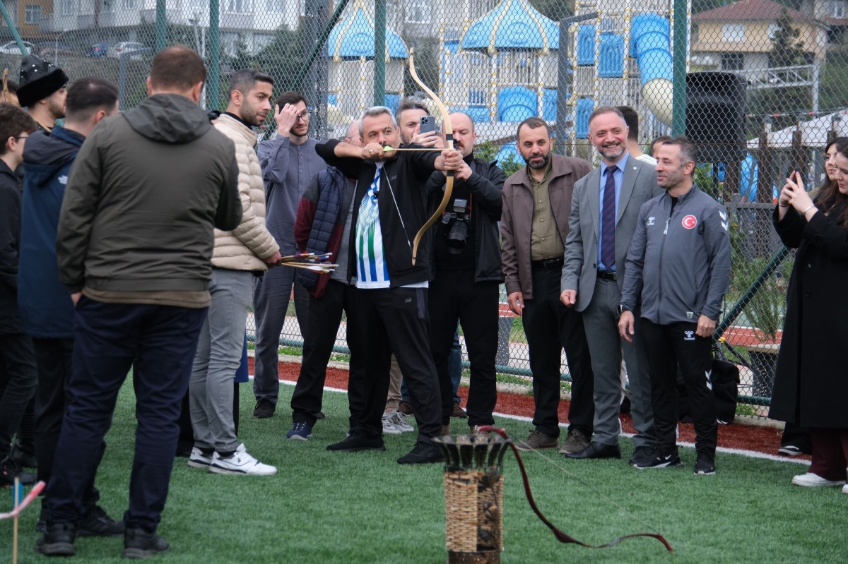 Recep Tayyip Erdoğan Üniversitesi'nde &Prime;Rize Bayram Şenliği&Prime; yapıldı