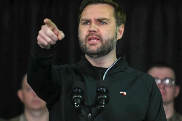 JD Vance, ABD'nin Arktik adasındaki çıkarlarını “ne olursa olsun” koruyacağını söyledi
