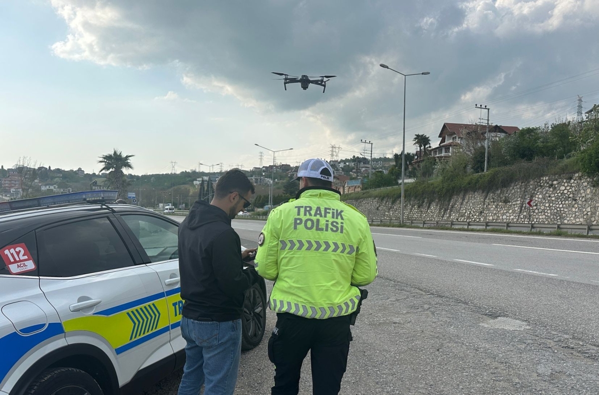 Sakarya'da drone ile havadan trafik denetimi yapıldı