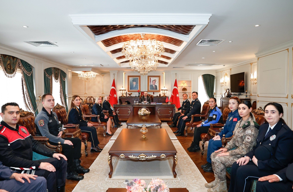 Vali Köşger, Emniyet Teşkilatı mensuplarını kabul etti