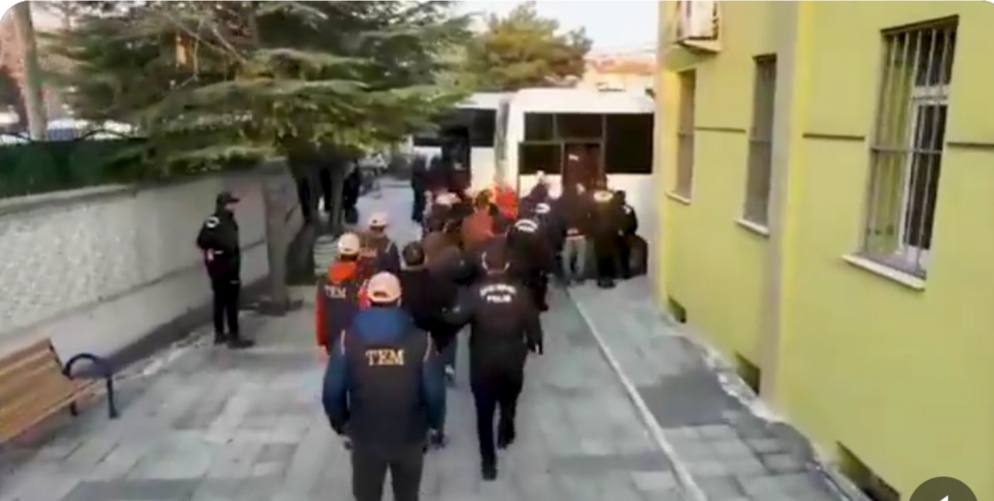 Konya Merkezli 9 İlde FETÖ Operasyonu: 20 Şüpheli Yakalandı