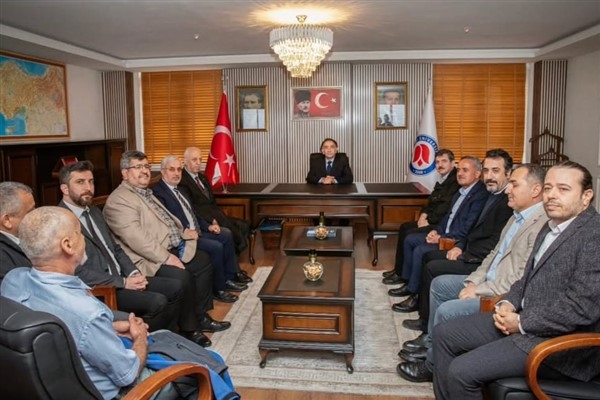 Van STK temsilcilerinden Hakkari Üniversitesi Rektörü Gençcelep'e ziyaret
