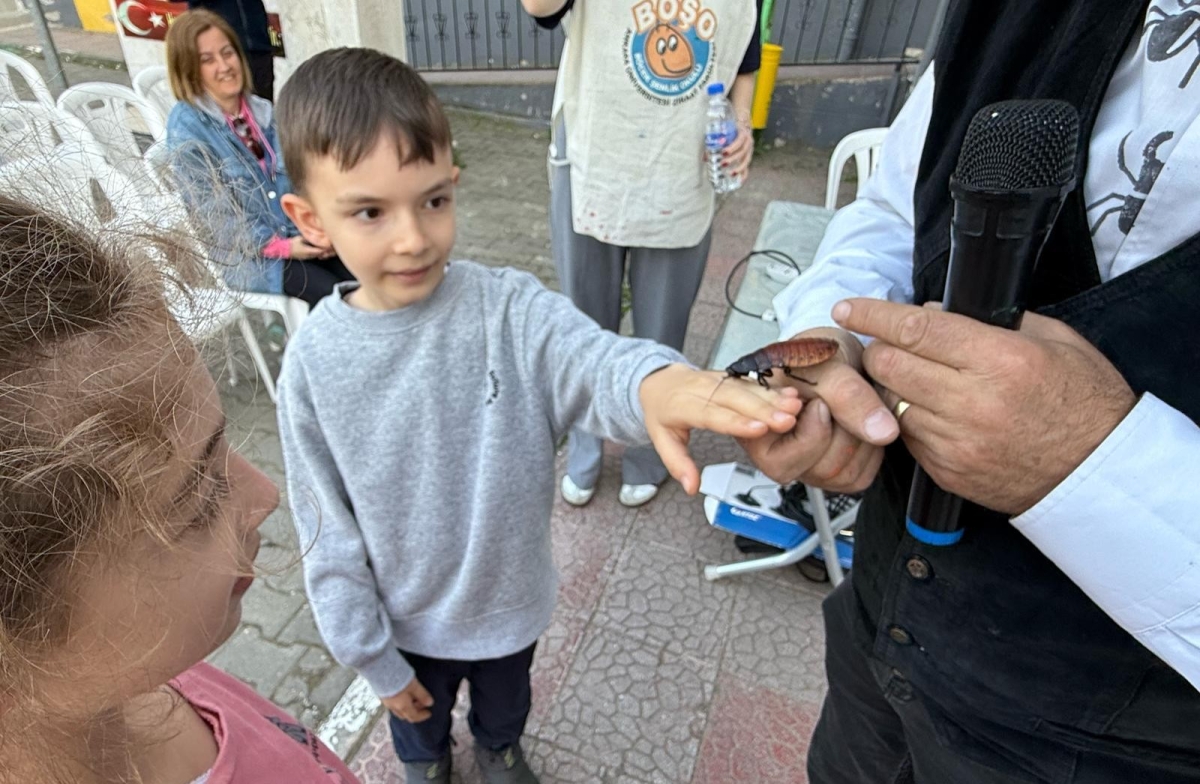 Yeniceabat’ta &Prime;Böcek Bilim&Prime; buluşması yapıldı