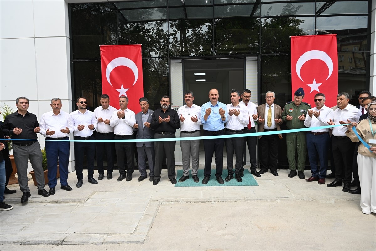 Onkoloji Tanı ve Tedavi Merkezi hizmete açıldı