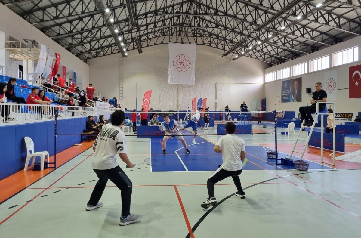 YURTLİG Badminton Grup Müsabakaları, Karaman'da başladı