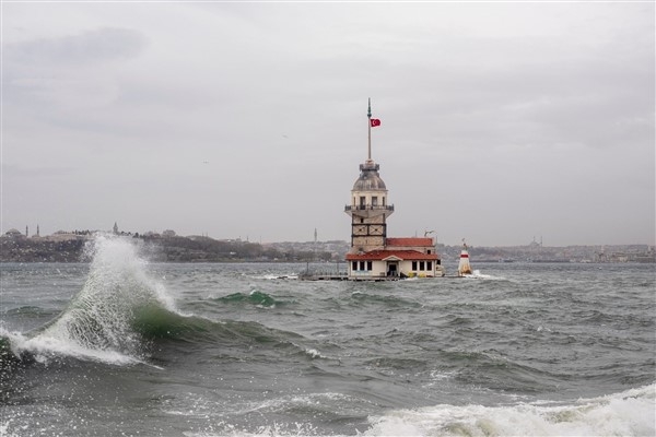İstanbul’da pazar gününden itibaren sıcaklık 8 derece birden düşecek