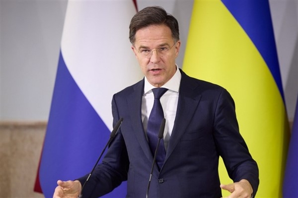 NATO Genel Sekreteri Rutte, ABD Savunma Bakanı Hegseth ile bir araya geldi