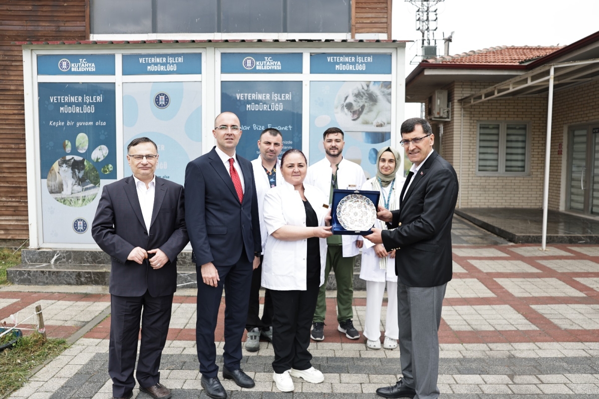 Başkan Kahveci, Dünya Veteriner Hekimler Günü'nü kutladı