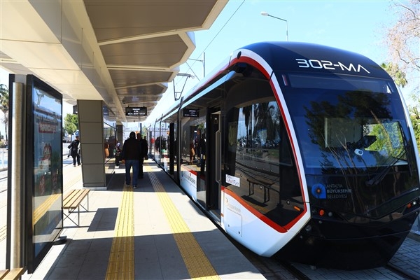 Antalya Büyükşehir'e ait toplu ulaşım araçları 1 Mayıs'ta ücretsiz