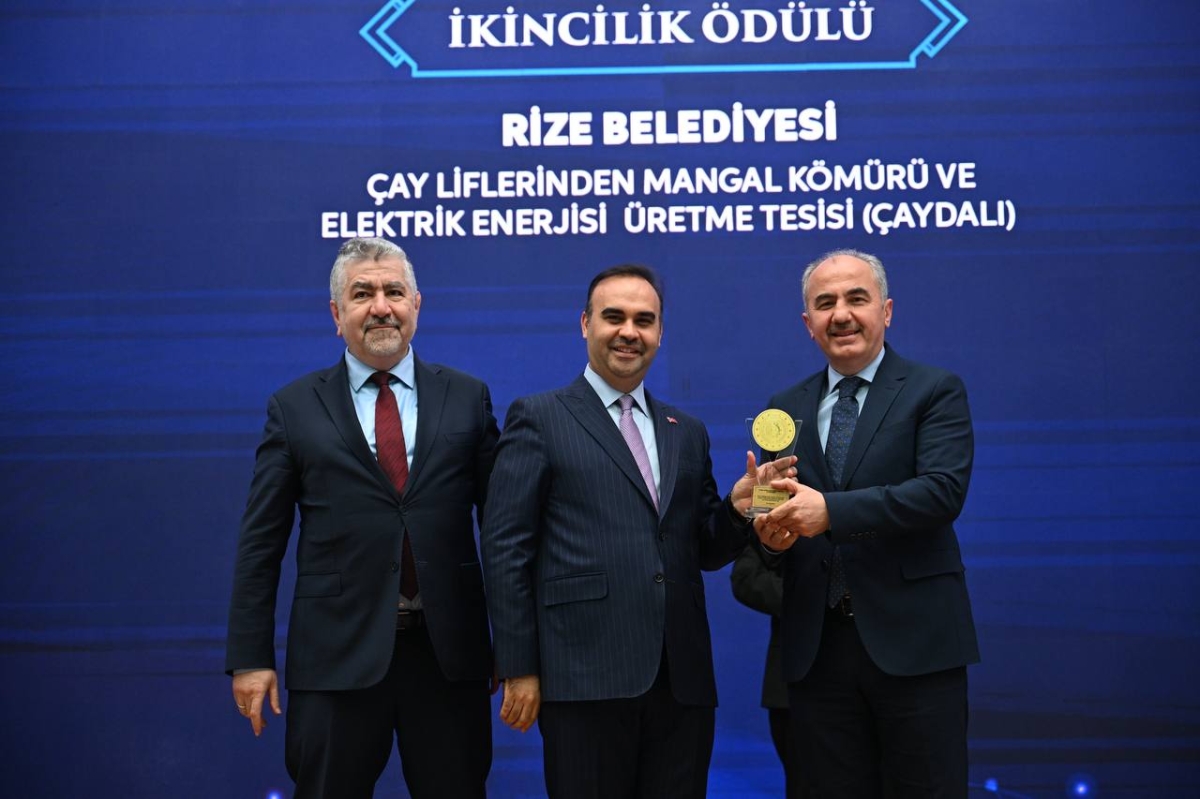 Rize Belediyesi Çay Lifinden Mangal Kömürü ve Enerji Üretim Tesisi'ne ödül