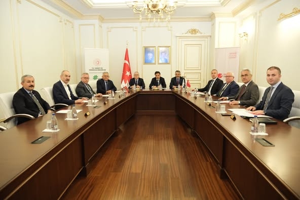 Başkan Büyükkılıç, ORAN Kalkınma Ajansı Yönetim Kurulu Toplantısı’na katıldı
