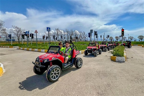 Van'da Çocuk Trafik Eğitim Parkı hizmet vermeye devam ediyor