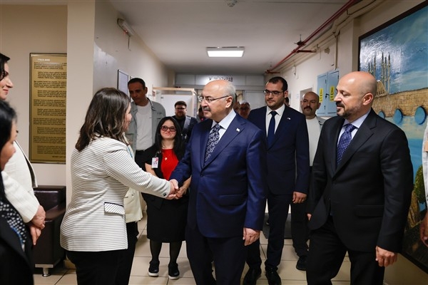 Köşger, AMATEM Ruh ve Sinir Hastalıkları Hastanesi'ni ziyaret etti
