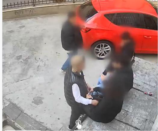 Kadıköy’de Sokakta Yaşayan Kişiye Bıçakla Gasp
