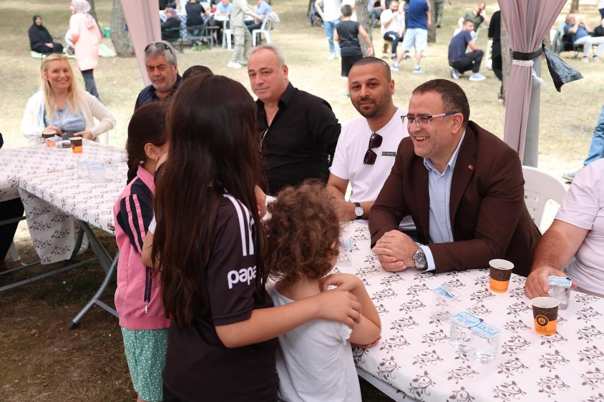Başkan Gökçe, 3. Yusufeliler Birlik ve Kardeşlik Şenliği'ne katıldı