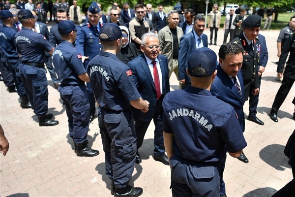 Başkan Büyükkılıç'tan bayram ziyaretleri