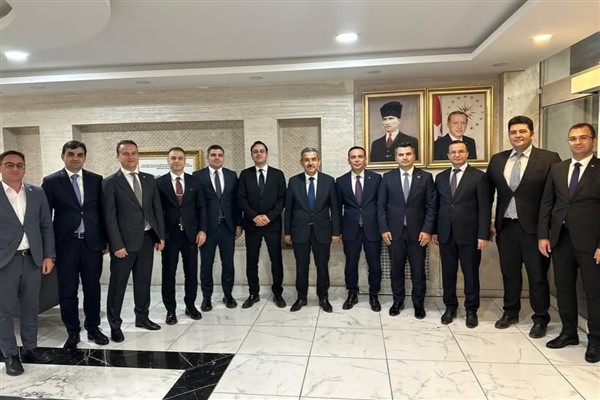Vali Yardımcısı ve Kaymakamlar, Şırnak Valisi Ekici’ye ziyaret