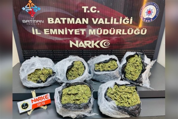 5 kilo 400 gram skunk ele geçirildi